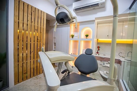 modern dental clinic in Kaggadasapura Bangalore with advanced equipment